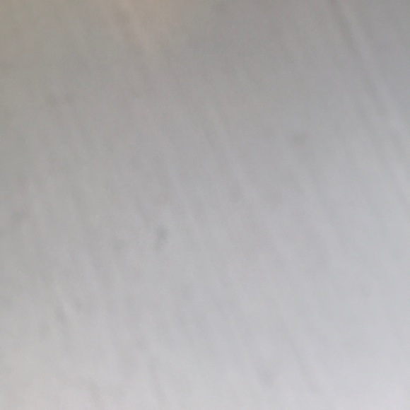 Meet your Posher, Jenni - Picture 1 of 1